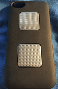 kardia-ekg-sensoren-und-iphone-se-hulle