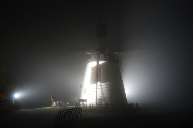 Windmühle Nebel 1
